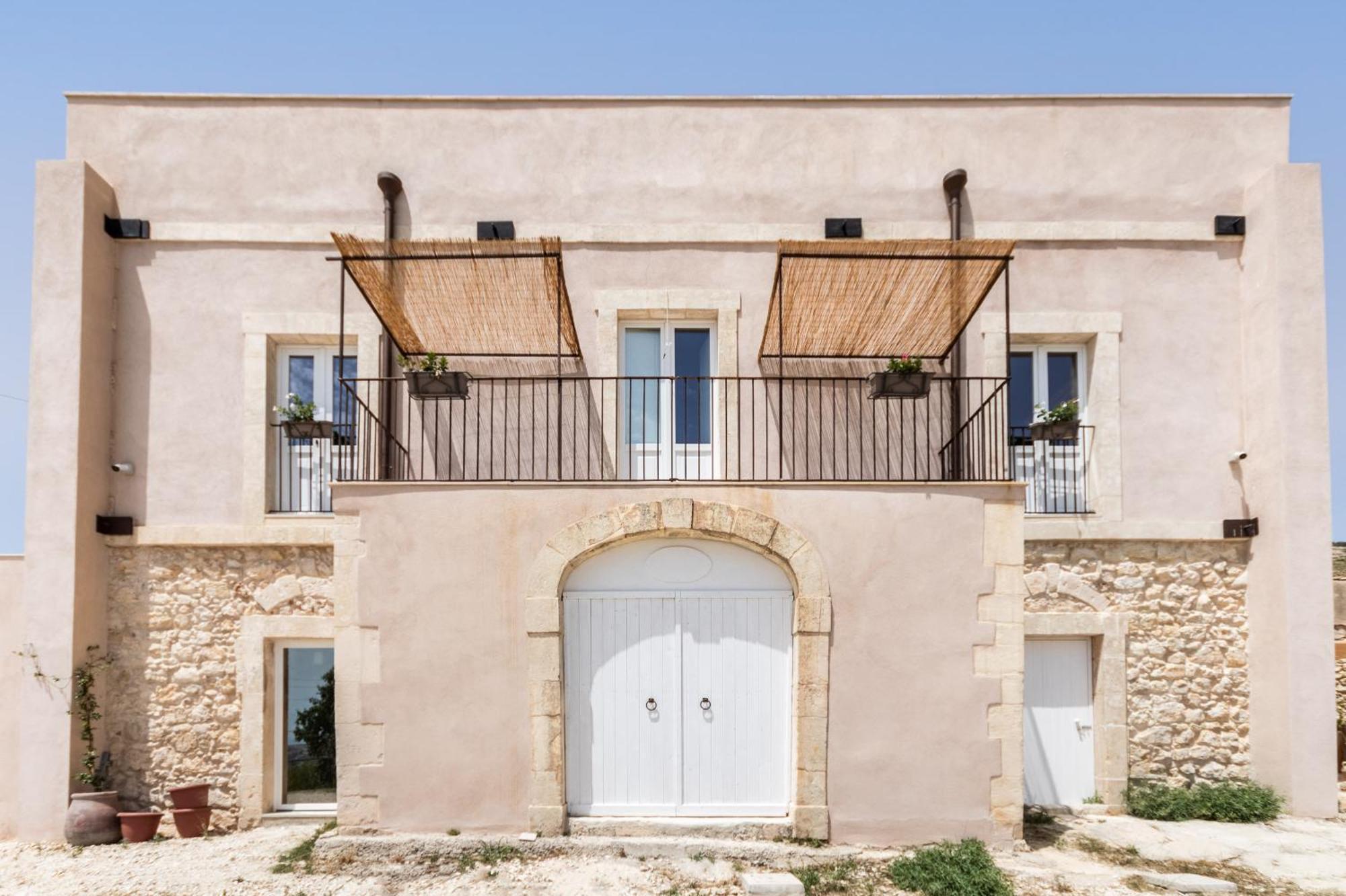 Casale Micale Villa โนโต ภายนอก รูปภาพ