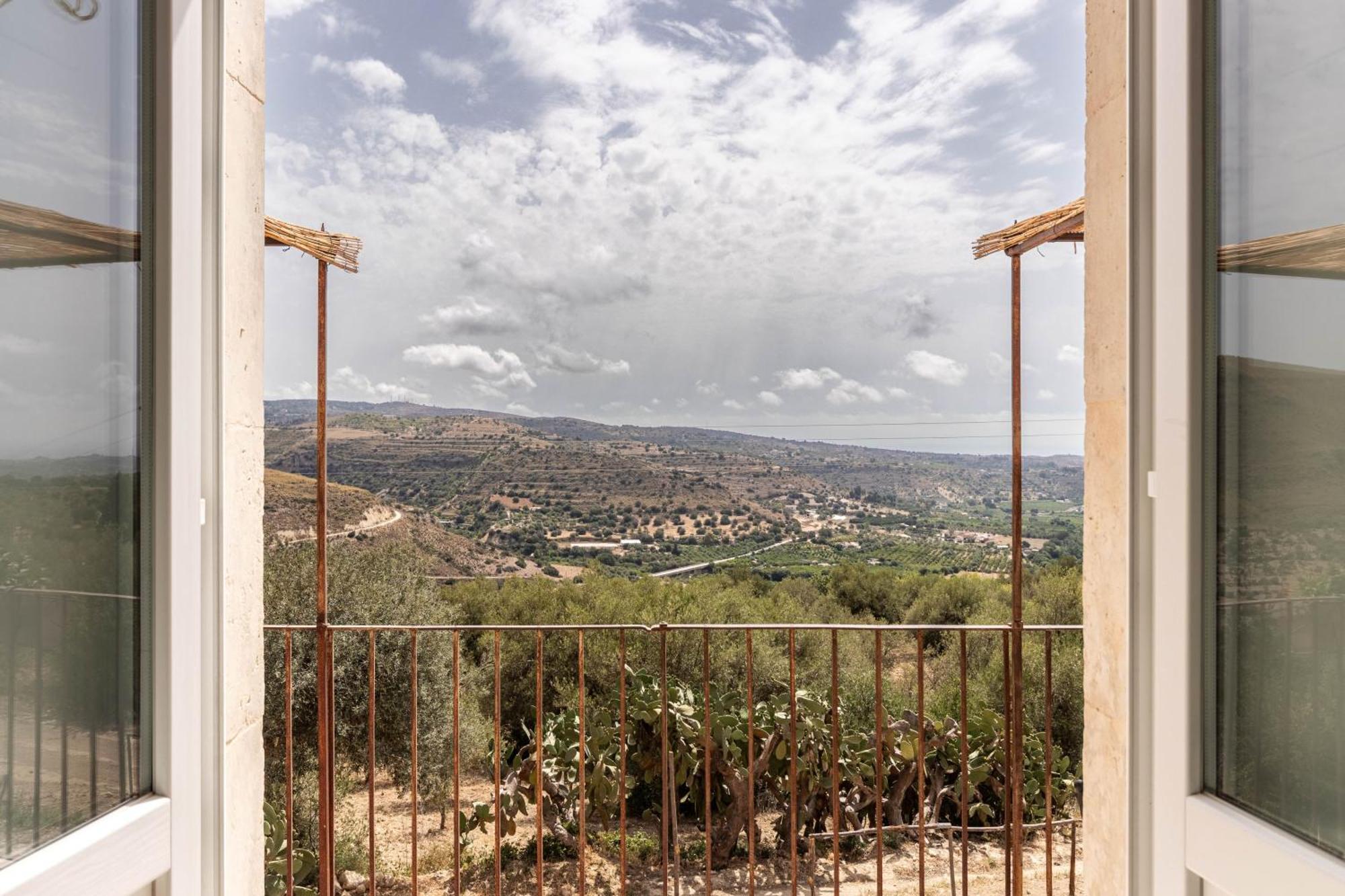 Casale Micale Villa โนโต ภายนอก รูปภาพ